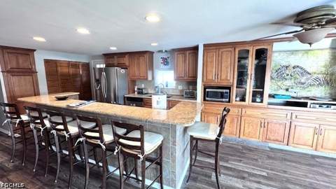 5545 Sir Walter Way, North Fort Myers FL - photo 6 of 56