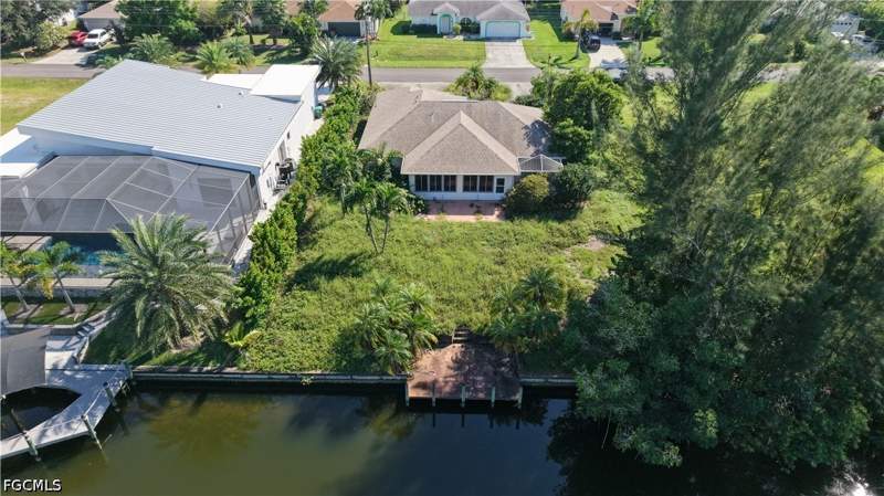 3 bedroom SingleFamilyResidence at 209 SE 28th Ter, Cape Coral, Cape Coral — photo 5