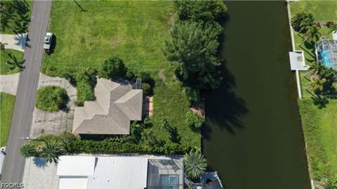 209 SE 28th Ter, Cape Coral FL - photo 7 of 13