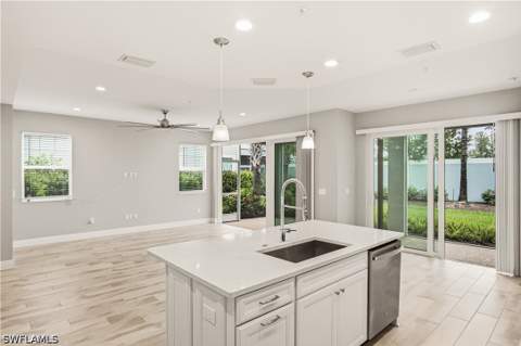 2664 Seychelles Cir 2401, Naples FL - photo 13 of 50