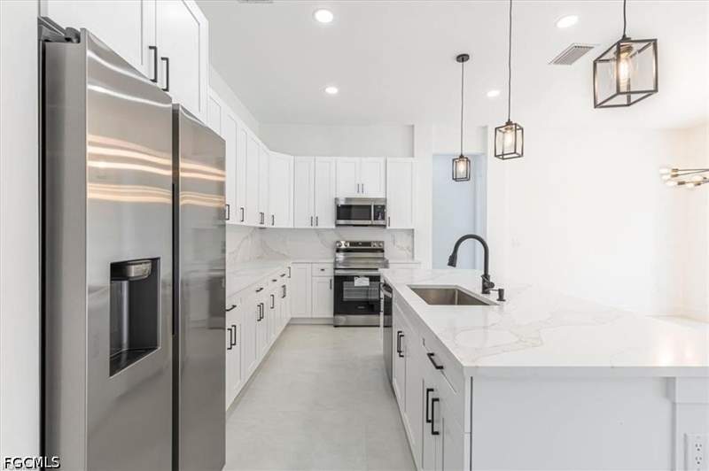 3 bedroom SingleFamilyResidence at 3416 26th St W, Lehigh Park, Lehigh Acres — photo 3