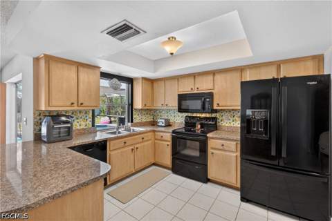 1722 SE 6th Ter, Cape Coral FL - photo 6 of 23