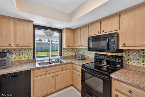 1722 SE 6th Ter, Cape Coral FL - photo 8 of 23