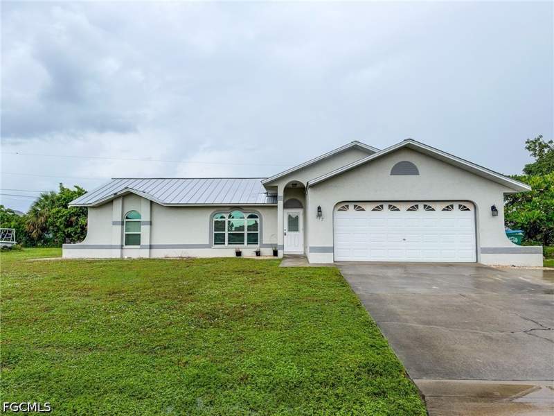 3 bedroom SingleFamilyResidence at 317 SE 25th Ter, Cape Coral, Cape Coral — photo 2