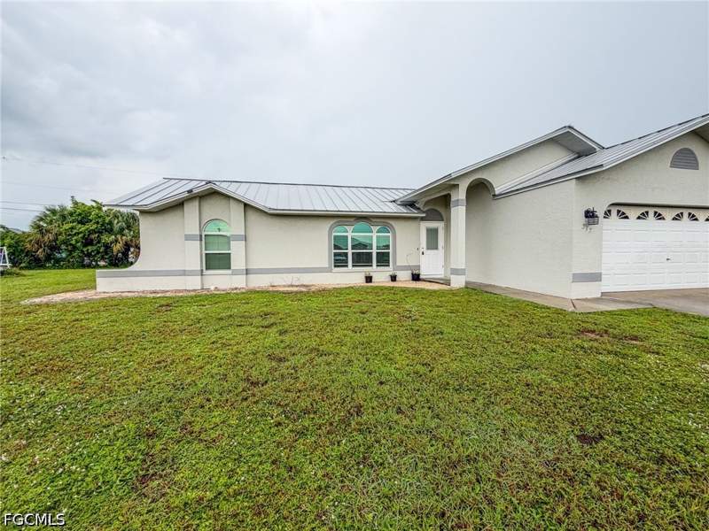 3 bedroom SingleFamilyResidence at 317 SE 25th Ter, Cape Coral, Cape Coral — photo 3