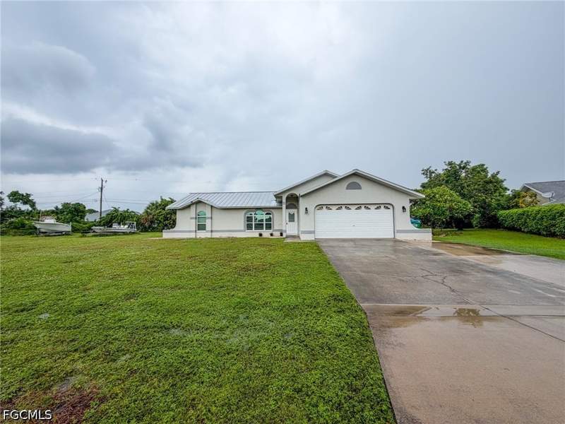 3 bedroom SingleFamilyResidence at 317 SE 25th Ter, Cape Coral, Cape Coral — photo 4
