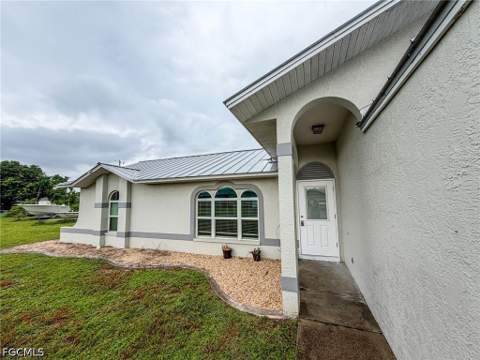 317 SE 25th Ter, Cape Coral FL - photo 6 of 29