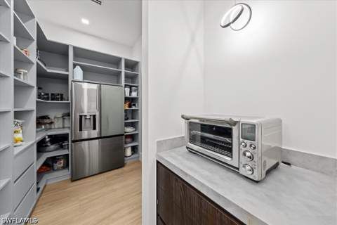 360 3rd St NW, Naples FL - photo 10 of 36