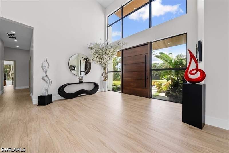 4 bedroom SingleFamilyResidence at 360 3rd St NW, Golden Gate Estates, Naples — photo 4