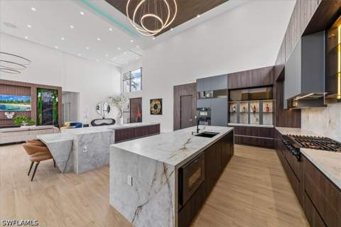 360 3rd St NW, Naples FL - photo 9 of 36