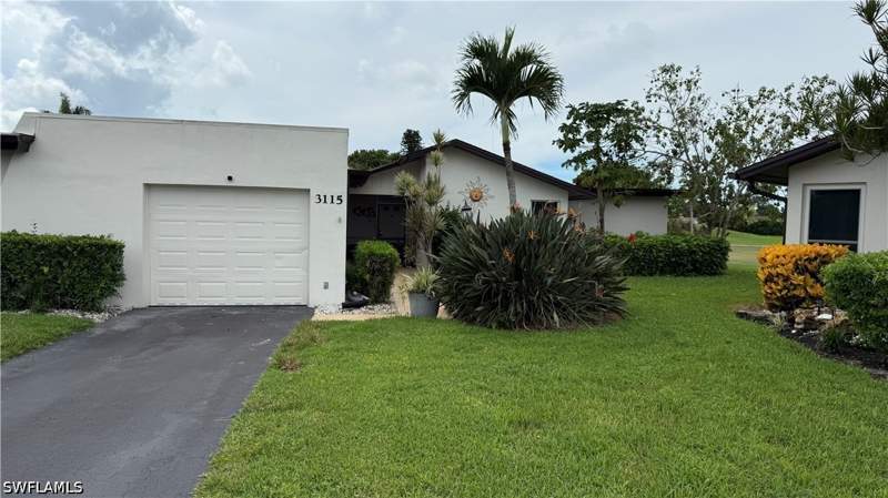 3 bedroom SingleFamilyResidence at 3115 Boca Ciega Dr B9, Lakewood Villas, Naples — photo 2