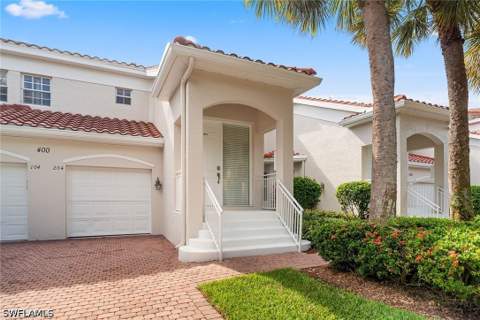 400 L Ambiance Cir 204, Naples FL - photo 6 of 31