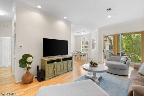 400 L Ambiance Cir 204, Naples FL - photo 8 of 31