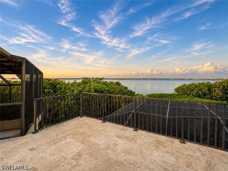 5 bedroom SingleFamilyResidence at 1830 April Ct, Marco Beach, Marco Island — photo 4