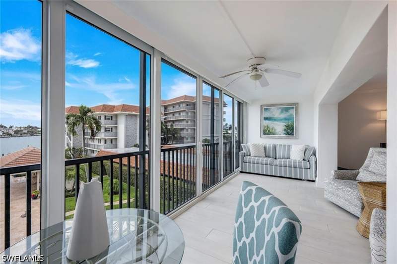 2 bedroom Condominium at 222 Harbour Dr 312, Commodore Club, Naples — photo 4