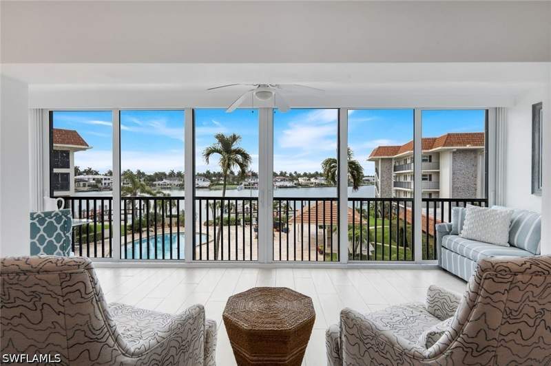 2 bedroom Condominium at 222 Harbour Dr 312, Commodore Club, Naples — photo 5