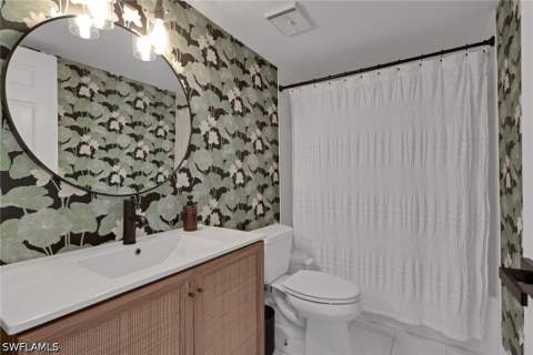3031 Sandpiper Bay Cir F106, Naples FL - photo 19 of 45