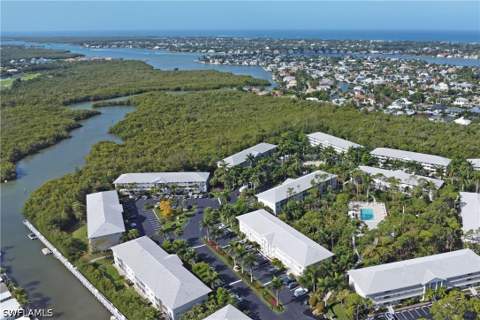 3031 Sandpiper Bay Cir F106, Naples FL - photo 24 of 45