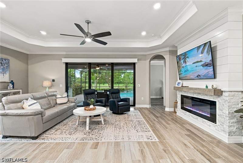 4 bedroom SingleFamilyResidence at 1869 Mustique St, Lamorada, Naples — photo 4
