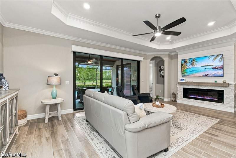 4 bedroom SingleFamilyResidence at 1869 Mustique St, Lamorada, Naples — photo 5