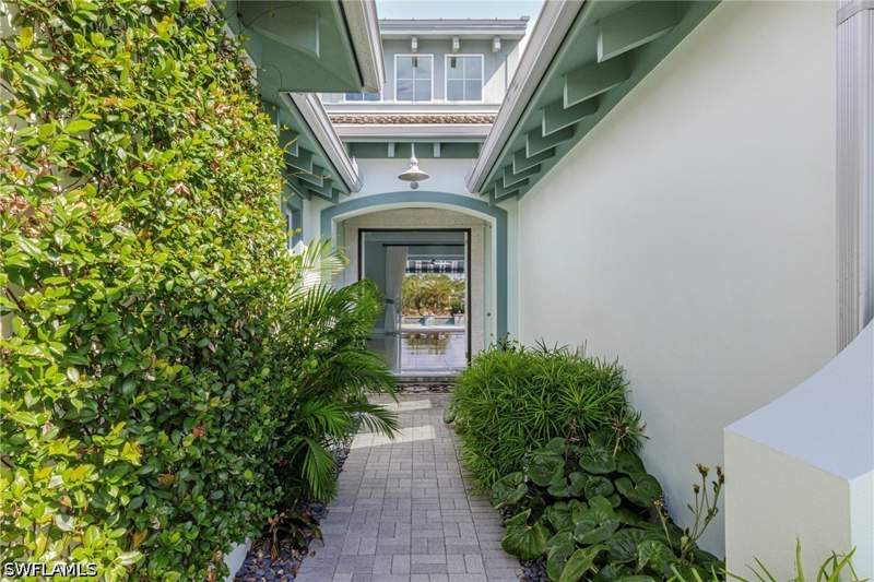 3 bedroom SingleFamilyResidence at 6312 Lyford Isle Dr, Isles Of Collier Preserve, Naples — photo 3