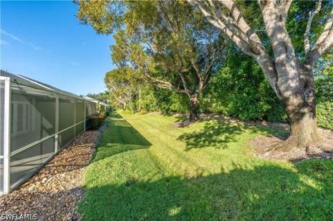 1704 Royal Cir 602, Naples FL - photo 21 of 29