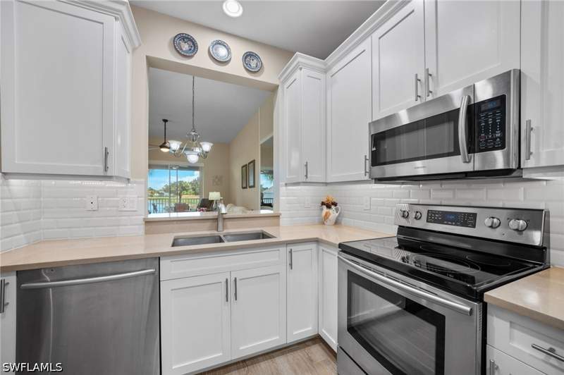 2 bedroom Condominium at 2325 Carrington Ct 203, Carrington, Naples — photo 2