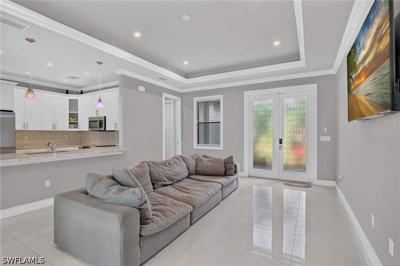 3 bedroom SingleFamilyResidence at 4004 27th Ave NE, Golden Gate Estates, Naples — photo 5