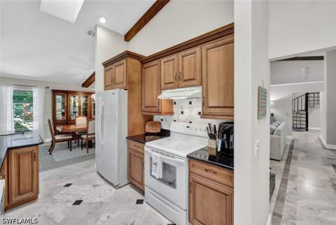 28391 Tasca Dr, Bonita Springs FL - photo 10 of 48