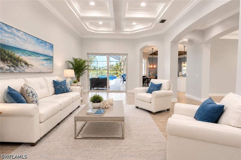 3 bedroom SingleFamilyResidence at 9369 Campanile Cir, Chiasso, Naples — photo 5