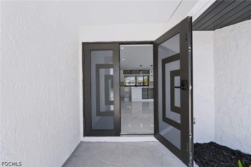 3 bedroom SingleFamilyResidence at 1503 SE 23rd Ter, Cape Coral, Cape Coral — photo 4