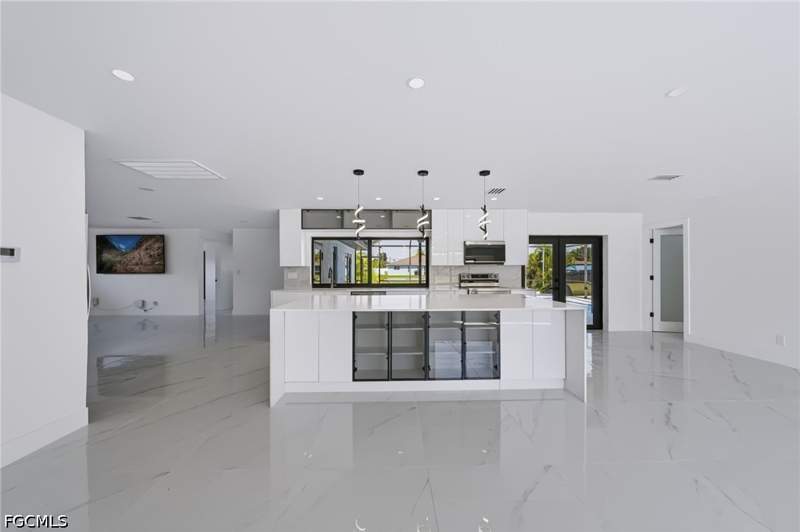 3 bedroom SingleFamilyResidence at 1503 SE 23rd Ter, Cape Coral, Cape Coral — photo 5