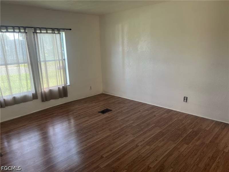 2 bedroom SingleFamilyResidence at 504 Water Oak Ave, Seminole Manor, Clewiston — photo 5