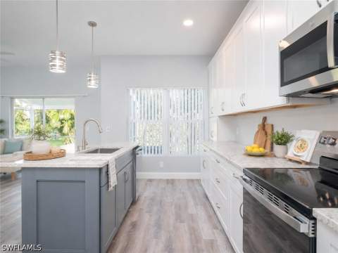 6119 Lake Front Dr, Fort Myers FL - photo 10 of 37