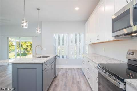6119 Lake Front Dr, Fort Myers FL - photo 11 of 37