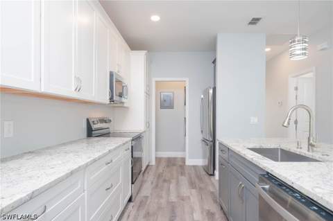 6119 Lake Front Dr, Fort Myers FL - photo 13 of 37