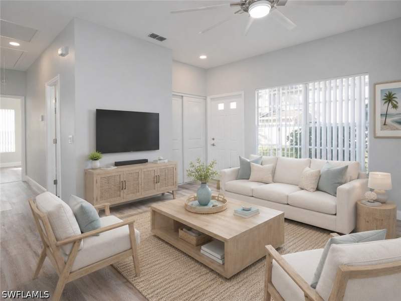 2 bedroom Condominium at 6119 Lake Front Dr, Island Park Woods, Fort Myers — photo 4
