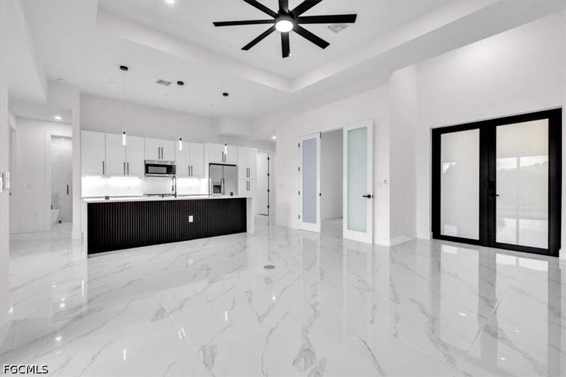 3 bedroom SingleFamilyResidence at 2107 SW 15th Pl, Cape Coral, Cape Coral — photo 5