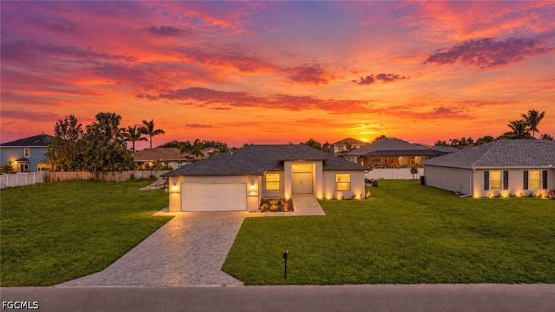 4 bedroom SingleFamilyResidence at 2817 SW 3rd St, Cape Coral, Cape Coral — photo 2