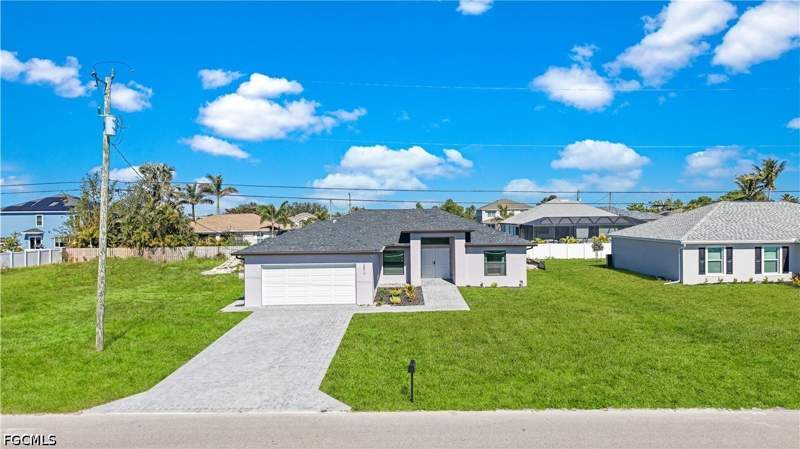 4 bedroom SingleFamilyResidence at 2817 SW 3rd St, Cape Coral, Cape Coral — photo 3