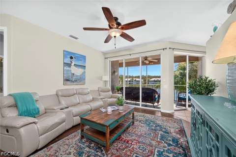 10017 Sky View Way 1505, Fort Myers FL - photo 11 of 46