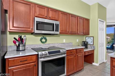 10017 Sky View Way 1505, Fort Myers FL - photo 15 of 46