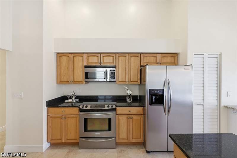 3 bedroom SingleFamilyResidence at 6635 Vancouver Ln, Berkshire Lakes, Naples — photo 5