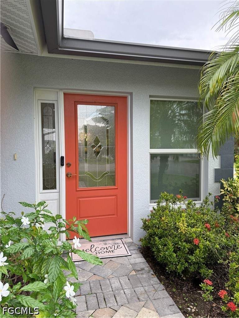 2 bedroom Attached at 204 Village Cir, City Village, Labelle — photo 2
