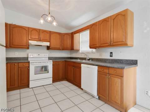 334 SW 28th Ter, Cape Coral FL - photo 10 of 28
