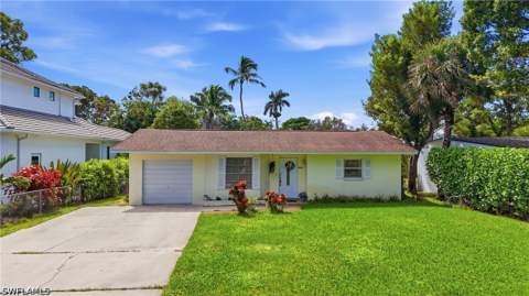 1270 10th Ave N, Naples FL - photo 7 of 17
