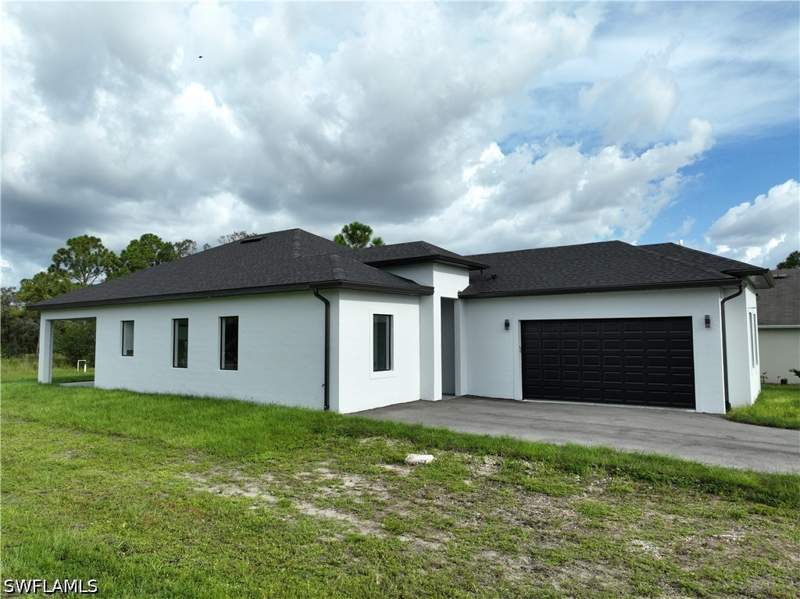 3 bedroom SingleFamilyResidence at 5274 44th St NE, Golden Gate Estates, Naples — photo 2