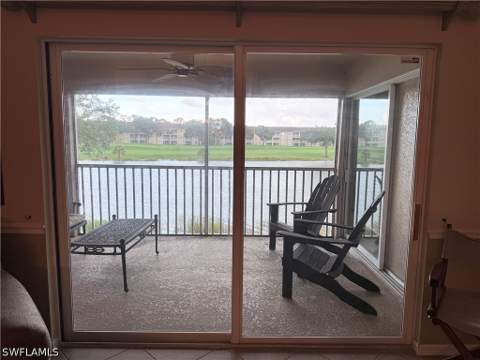 2860 Cypress Trace Cir 1825, Naples FL - photo 18 of 22