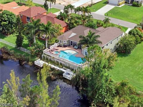 2129 NE 35th Ter, Cape Coral FL - photo 7 of 23