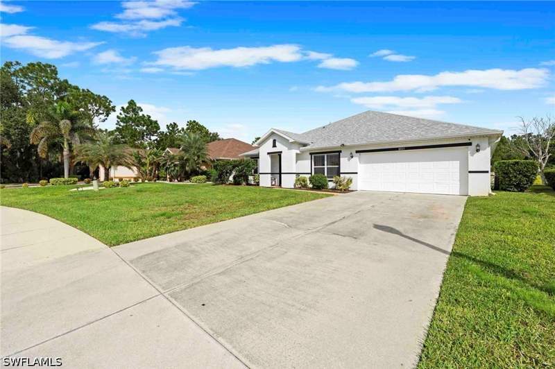 4 bedroom SingleFamilyResidence at 8031 Liriope Loop, Town Lakes, Lehigh Acres — photo 3